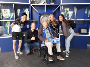 Verrassingsbezoek voor PEC Zwolle fan opa Wim